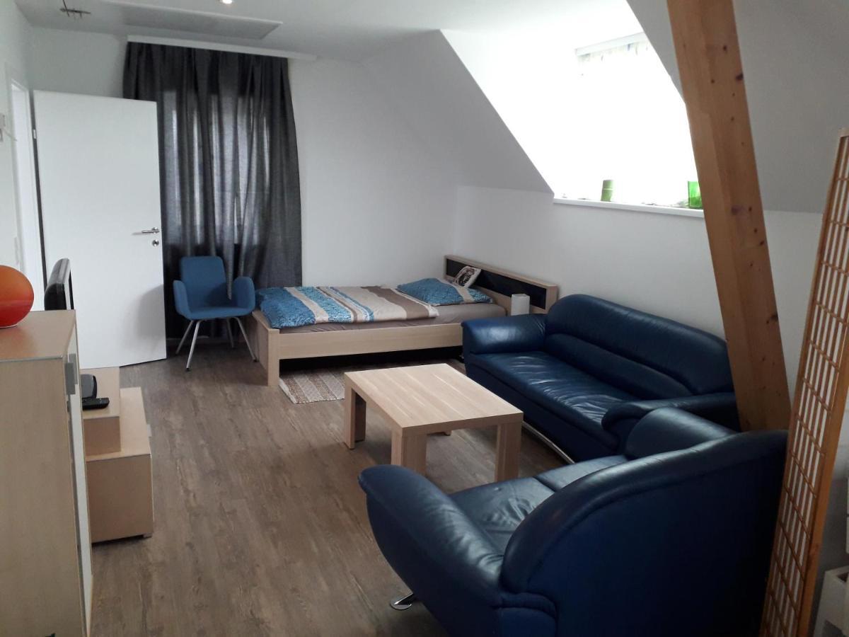 Apartment mit Balkon Steyr Exterior foto