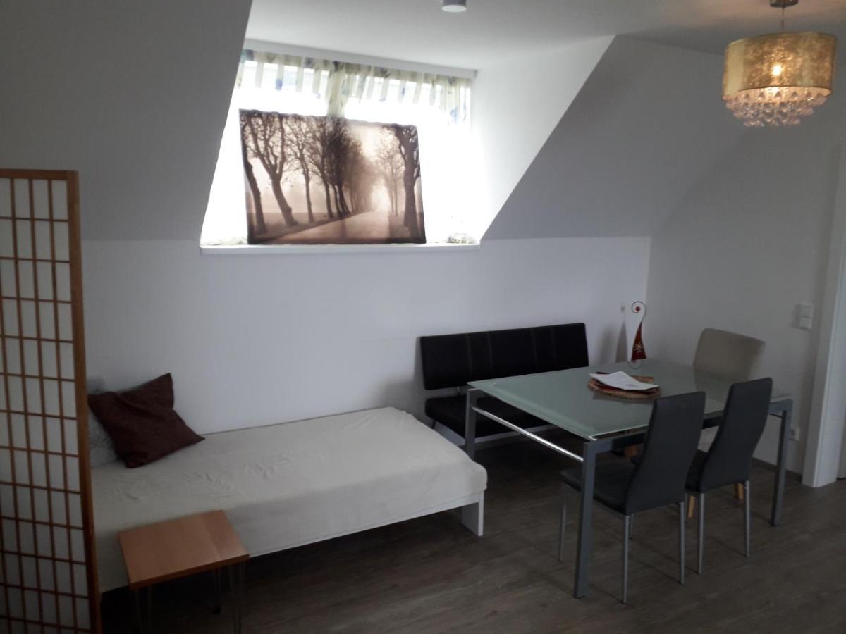 Apartment mit Balkon Steyr Exterior foto